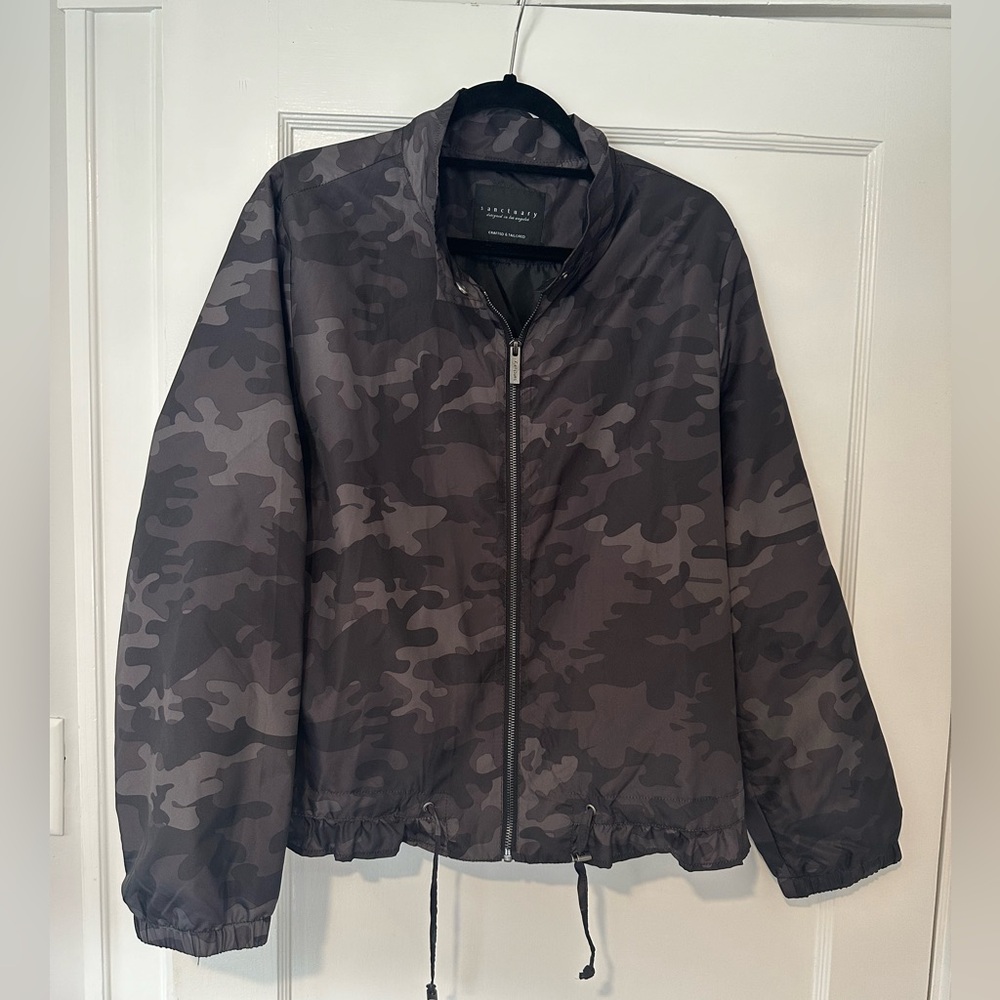 Camo bomber jacket